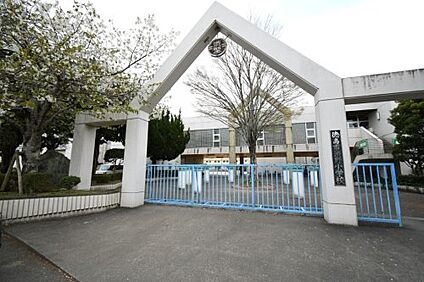 徳島市立渋野小学校 徒歩1211m