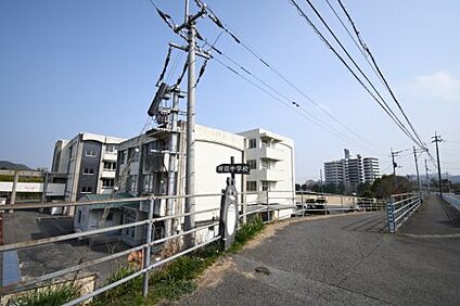 徳島市立南部中学校 徒歩1744m