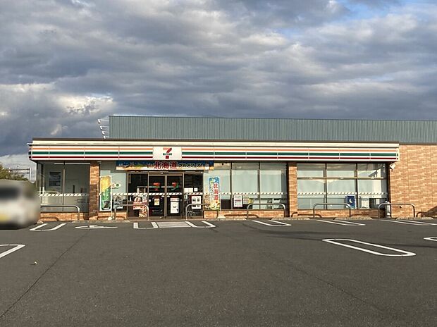 セブンイレブン土佐バイパス店（約225m）
