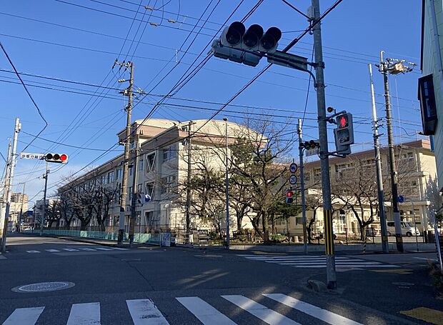 高知市立潮江小学校（約850m）