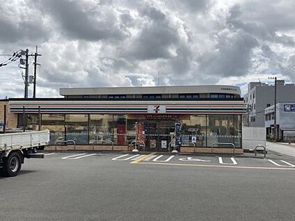 セブンイレブン 高知丸池町店 徒歩287m
