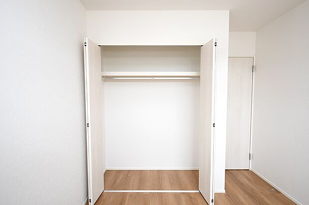 【収納】全居室に収納スペース付き!お部屋を広く使っていただけます。※施工事例です。実際とは異なります。