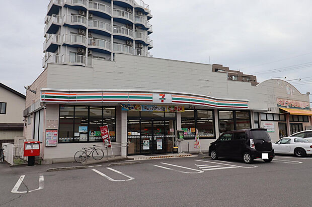 セブンイレブンさいわい店（約371m）