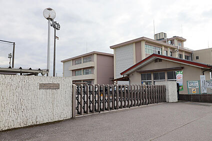 横川中学校 3164m