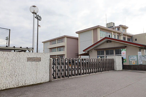 横川中学校（約2,698m）