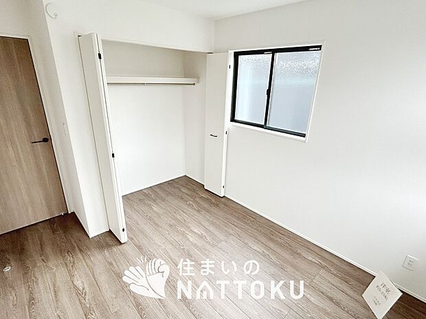 現地写真（浴室）
浴室暖房乾燥機付き。１坪タイプで広々です。