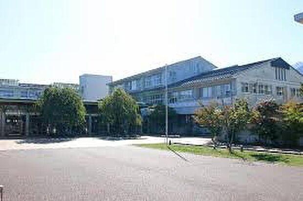 赤穂市立赤穂小学校(約1,100m)