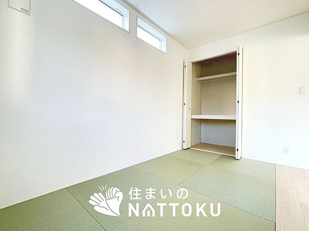 【現地写真（和室）】大壁仕様の新和室。くつろぎの空間です。