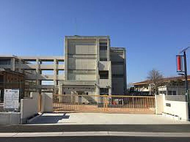 明石市立人丸小学校(約1,100m)