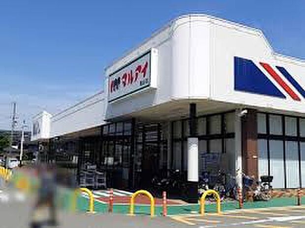 マルアイ亀山店(約810m)