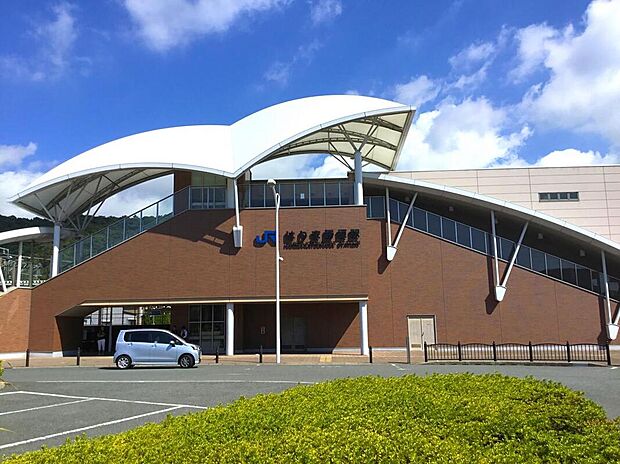 JR山陽本線「はりま勝原」(約1,500m)