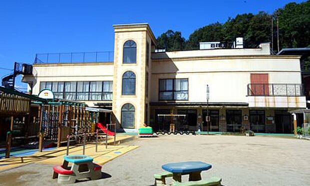 西脇こども園(約620m)