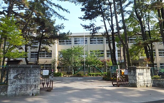 加古川市立浜の宮中学校（約2,100m）