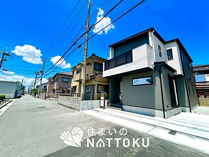 現地写真（前道含む外観）