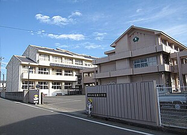 南あわじ市立松帆小学校（約1,100m）