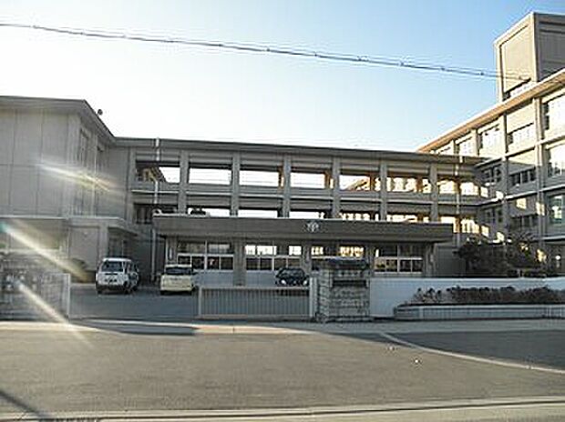 三木市立自由が丘中学校（約1,900m）