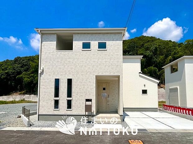 【現地写真(外観)【3号地】】健康被害に配慮したもっとも安全性の高い建材を採用し、シックハウス対策をしております。