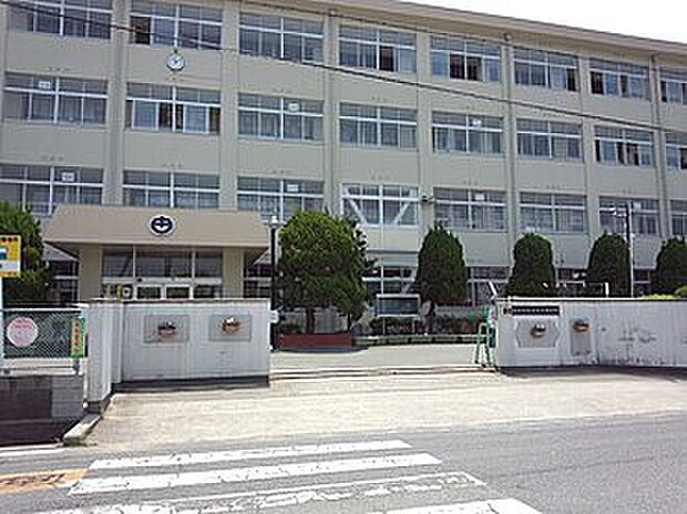加古川市立氷丘中学校(約1,200m)