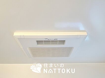 電気式浴室暖房換気乾燥機