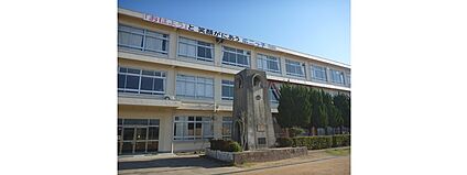 姫路市立広畑第二小学校 1200ｍ(徒歩15分)