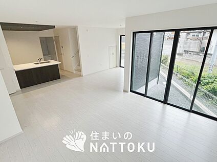 現地写真(リビング)