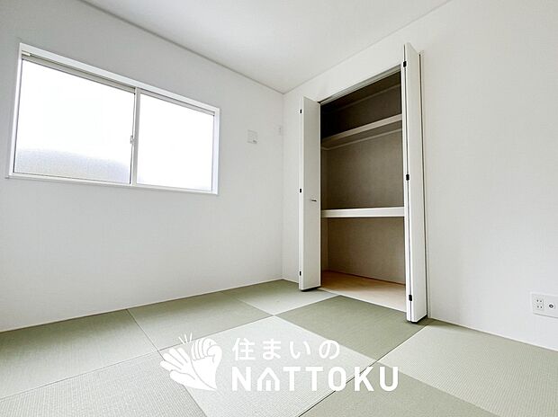 【現地写真(和室)】大壁仕様の新和室。くつろぎの空間です。