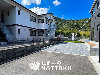 現地写真（前道含む外観）