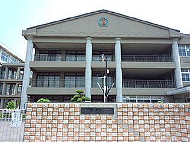 加古川市立氷丘小学校（約1,000m）