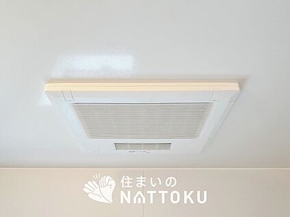 電気式浴室暖房換気乾燥機