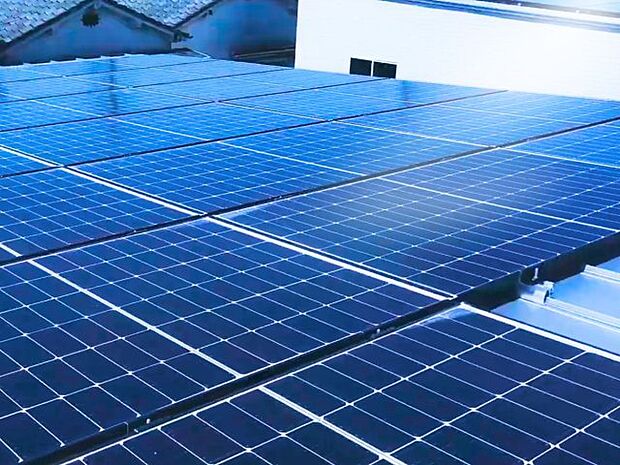 この屋根が毎日発電してくれる。電気を「つくる」家は、家計にも防災にも強い味方。※画像はイメージです。