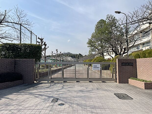 高槻市立第二中学校