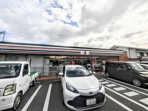 セブンイレブン高槻安岡寺1丁目店