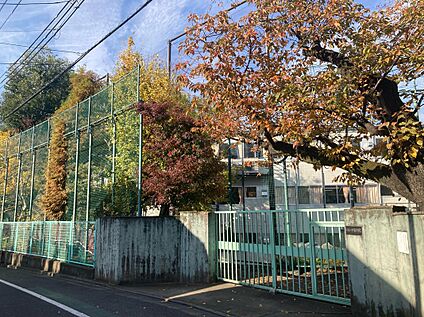 杉並区立中瀬中学校 約700～750ｍ(徒歩約9～10分)