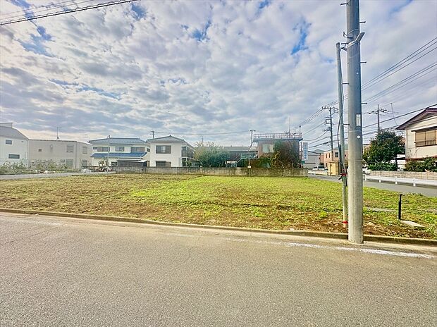 【現地写真】徒歩圏内に公園、商業、教育、医療施設が揃う便利で安心の住環境です。