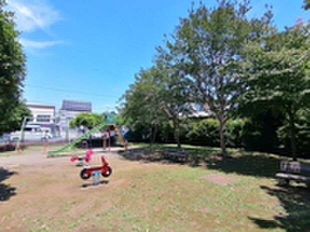 なつみかん公園(約200m)