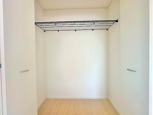 【【クローゼット】】すぐに使え、片付け上手に!