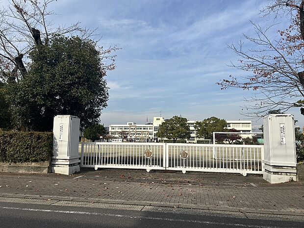 各務原市立那加第三小学校（約1,454m）