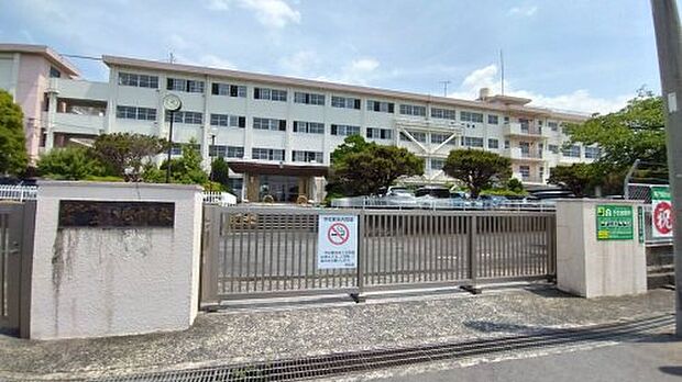 北九州市立八児中学校