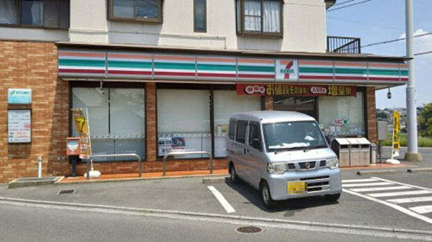 セブンイレブン 八幡高江店