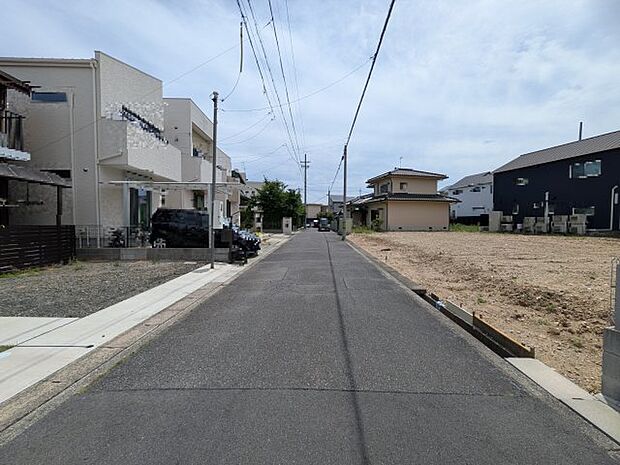 現地前面道路(2026年5月)撮影