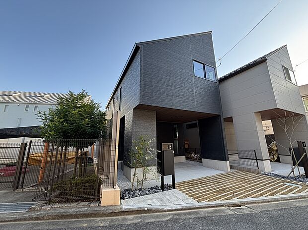 【前面道路含む現地写真】現地（2025年12月）撮影
■北西側幅員約4.0ｍ公道(SB 部分を含む) 