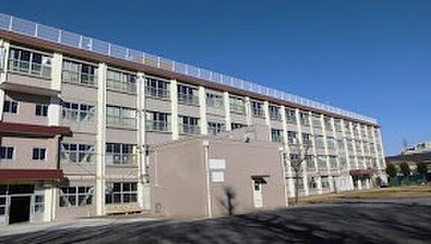 国立第一中学校(約350m)