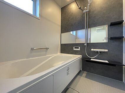 浴室 (同仕様)