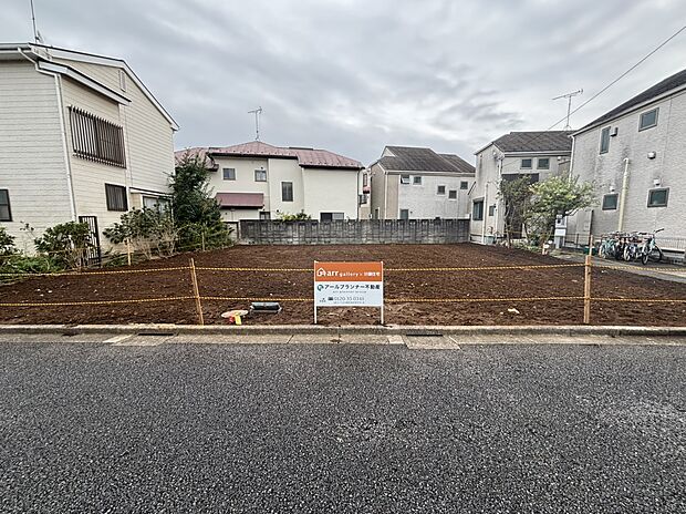 【前面道路含む現地写真】現地(2025年10月)撮影