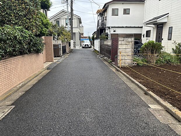 【前面道路含む現地写真】現地(2025年10月)撮影