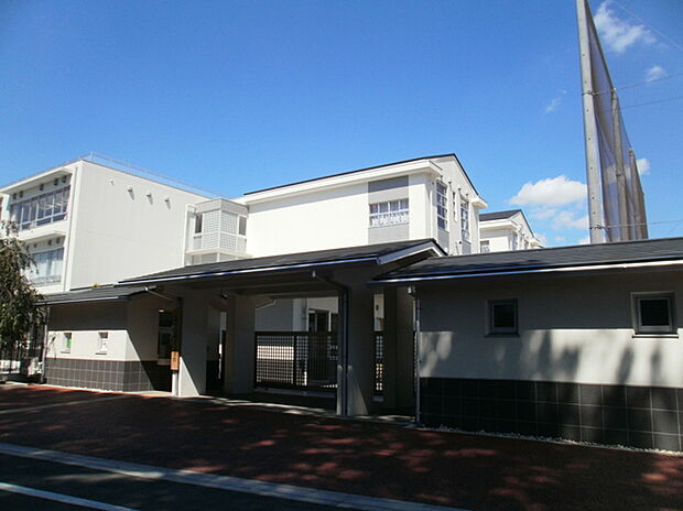 日野第一中学校(約1,500m)