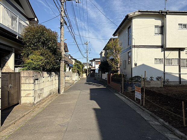 【前面道路含む現地写真】■現地（2026年4月）撮影
