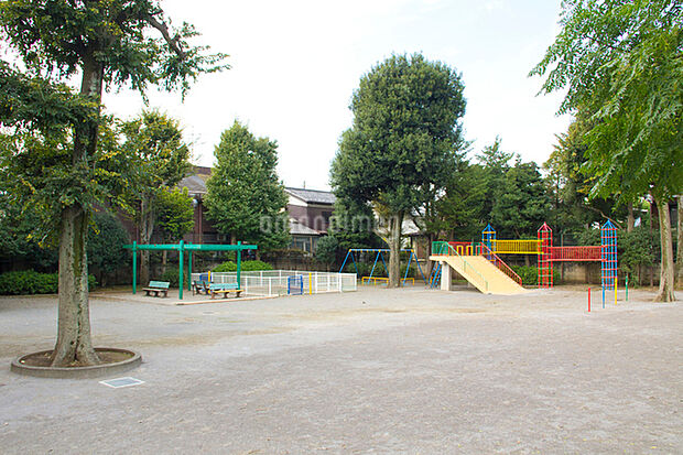 武蔵台公園（約100m）