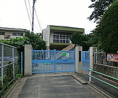 高井戸西子供園 300ｍ