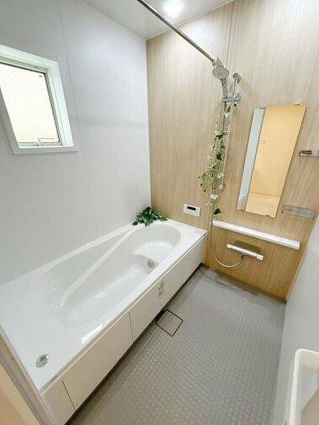 【≪2号棟浴室≫】一日の疲れを癒すバスルーム♪機能性とデザインを両立された空間です。